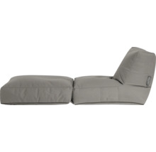 Sedací vak křeslo a podnožka Sitting Point s šedým látkovým potahem, moderní relaxační lehátko na zem. Sitting Point Logo.