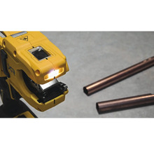 Aku řezačka měděných trubek (Ø12–35) DeWalt DCE154N-XJ, 18V XR bez akumulátoru