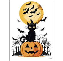 Halloweenská okenní dekorace s černou kočkou na dýni před úplňkem s létajícími netopýry a holými stromy