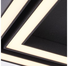 Detail stropního svítidla s LED prvky