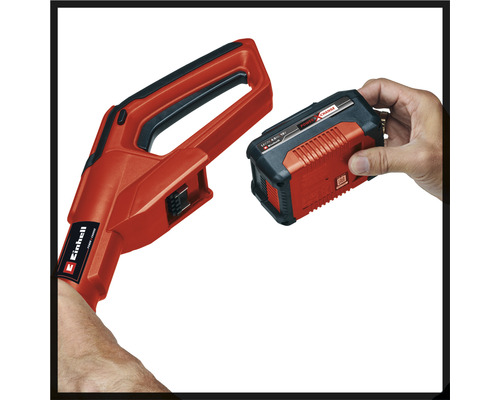 Akumulátor a akumulátorový foukač listí Einhell Power X-Change