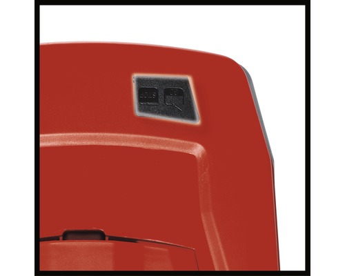 Detailní pohled na spínač start a stop na zařízení