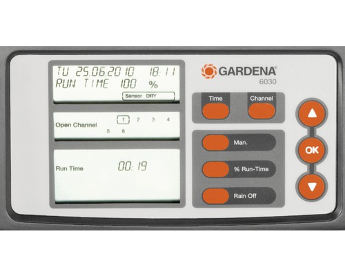 Detailní pohled na ovládací prvky zavlažovacího počítače Gardena 6030