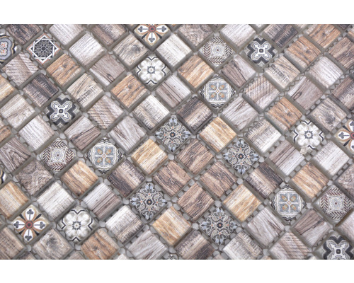 Mozaiková dlaždice se vzhledem dřeva a vzorem
