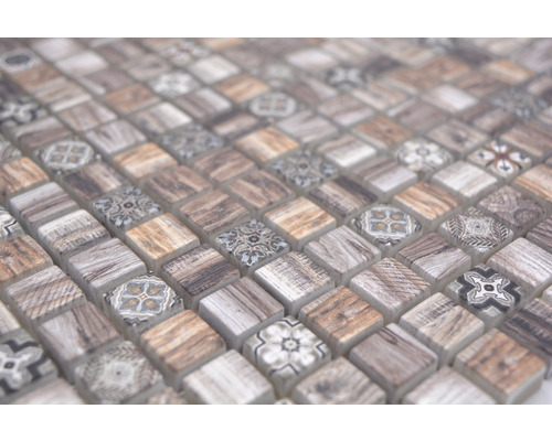 Mozaiková dlaždice s vzhledem dřeva a květinovými vzory