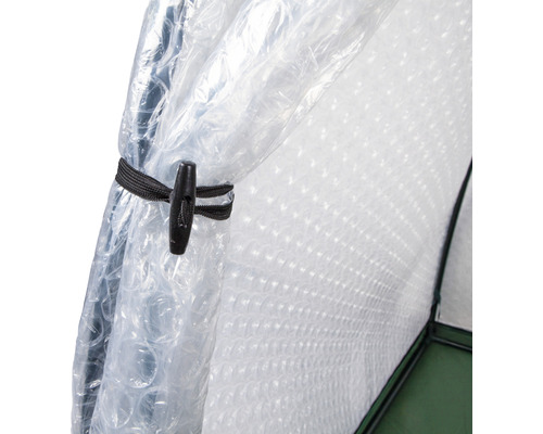 Detailní záběr fólie skleníku s přepínacím uzávěrem