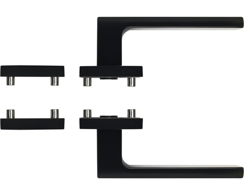 Černé kovové kliky ke dveřím