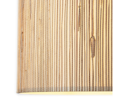 Detail nástěnné lampy se stínidlem z přírodních materiálů