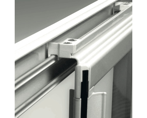 Detailní záběr vedení posuvných dveří