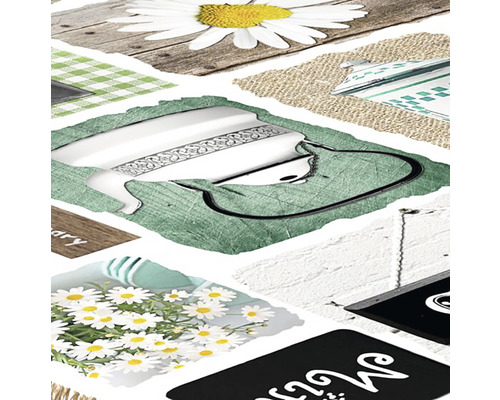 Detailní záběr kolážových materiálů s květinovými a dekorativními prvky