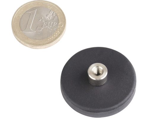 Kulatý hrncový magnet s vnitřním závitem vedle euromince