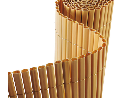 Zahradní zástěna Konsta PVC oválná 3 x 1,5 m vzhled bambusu
