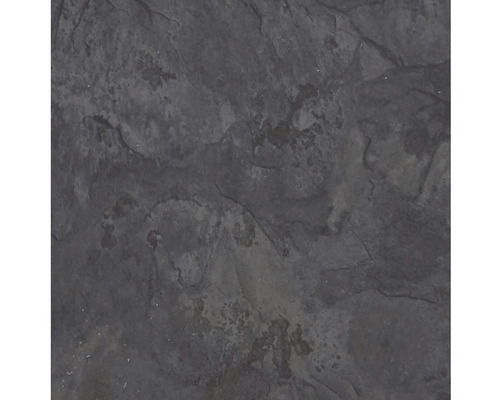 Detail šedé břidlicové desky s nerovným povrchem