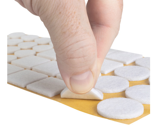 Plstěné kluzáky s lepicí plochou se odlepují rukou