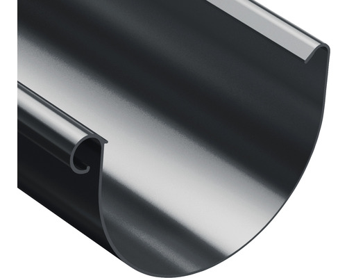 Kovový okap, půlkruhový tvar