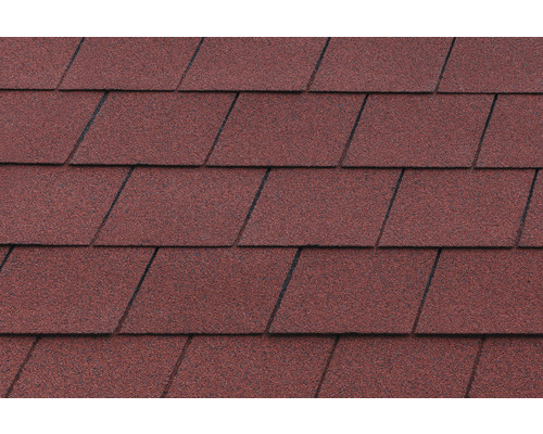 Detail červených střešních šindelů.