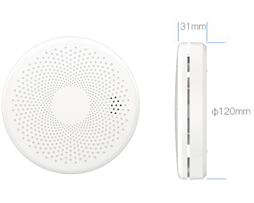 Kulatý hlásič kouře o rozměrech 120 mm v průměru a 31 mm do hloubky.