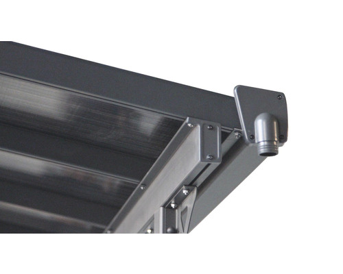 Detailní pohled na hliníkové terasové zastřešení