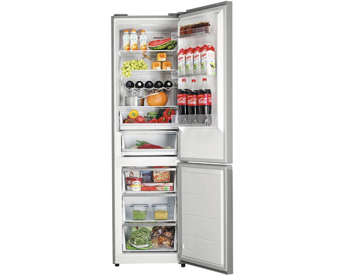 Otevřená chladnička s různými potravinami