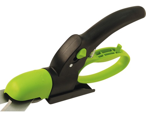 Nůžky na trávu s plastovými rukojeťmi
