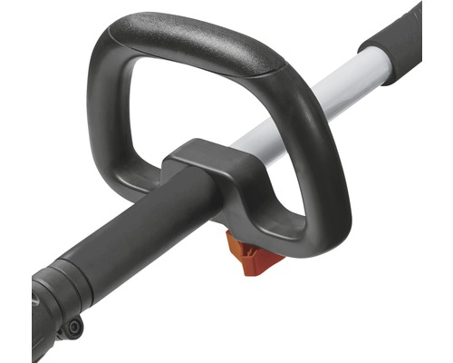 Rukojeť a ovládací prvky strunové sekačky