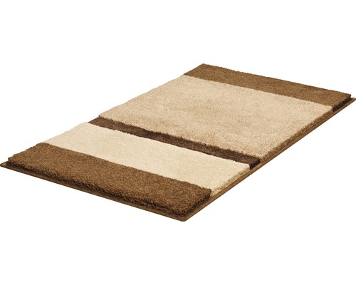 Obdélníkový koberec s pruhovaným vzorem