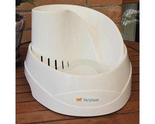 Bílá plastová fontána pro domácí mazlíčky s logem Ferplast