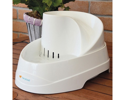 Bílá fontána pro domácí mazlíčky s logem Ferplast