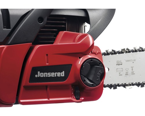 Detail motorové pily značky Jonsered