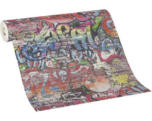 Role tapety s graffiti motivem na cihlové zdi