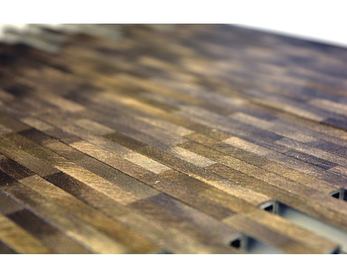 Mozaika s dřevěným vzhledem