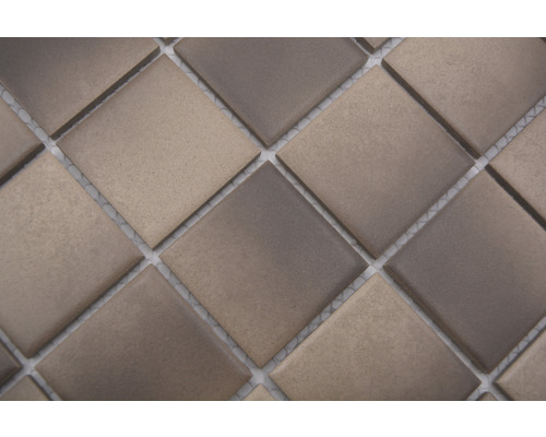 Mozaiková dlaždice se čtvercovými kameny