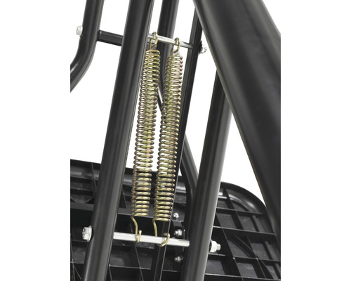 Detailní záběr dvou tažných pružin houpačky