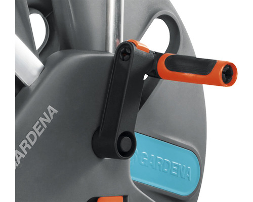 Detailní pohled na buben na hadici Gardena s klikou