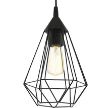 Závěsné svítidlo s geometrickým kovovým stínidlem