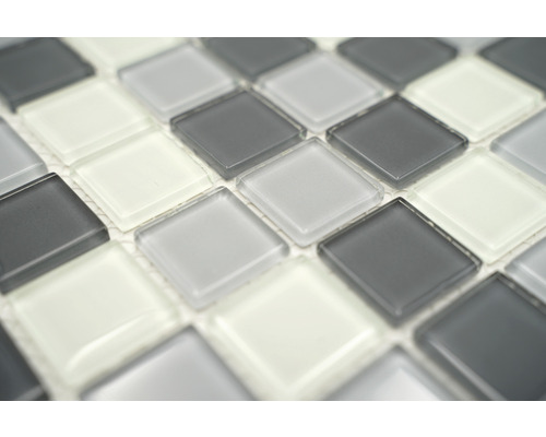 Skleněná mozaiková dlaždice s čtvercovými prvky