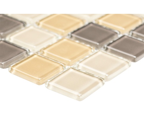 Čtvercové mozaikové dlaždice ze skla