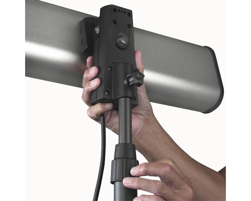 Montáž markýzy s elektrickým pohonem na montážní patku