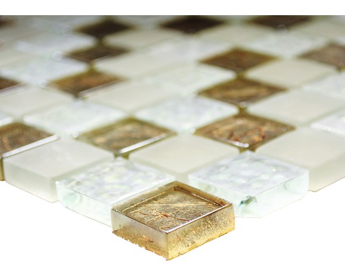 Mozaikové dlaždice ze skla a kamene