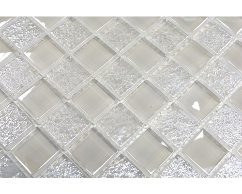 Detail mozaiky ze skleněných dlaždic