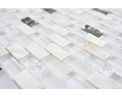 Mozaiková dlaždice ze skla a perleti