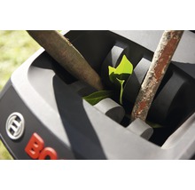 Logo společnosti Bosch. Zahradní zařízení pro drcení větví a zahradního odpadu.