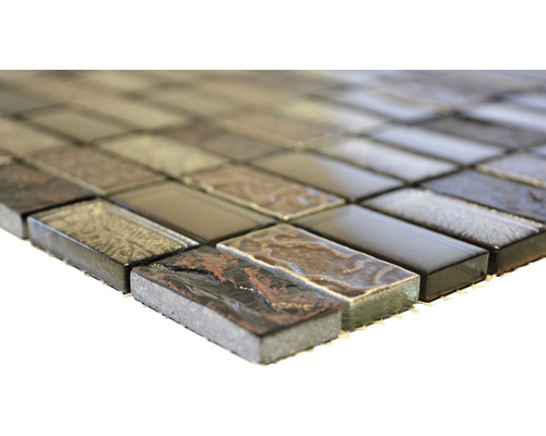 Mozaiková dlaždice ze skla a přírodního kamene