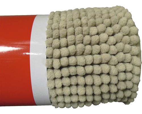 Srolovaný koberec s nopkovým vzorem