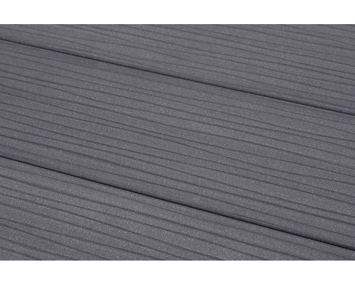 Detail terasových prken z WPC