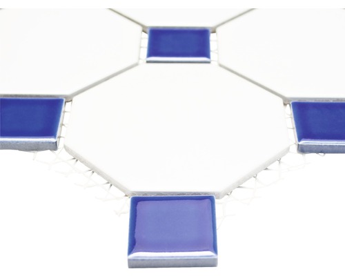 Keramická mozaiková dlaždice se čtvercovými a osmiúhelníkovými prvky