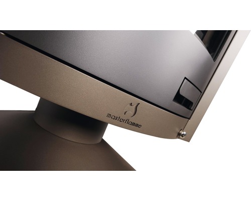 Detailní pohled na kamna s logem Masterflamme