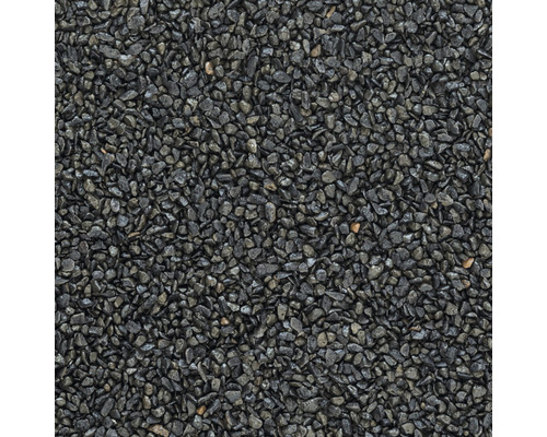 Detailní záběr černého okrasného štěrku