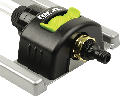 Zahradní postřikovač s regulátorem a hadicovou přípojkou