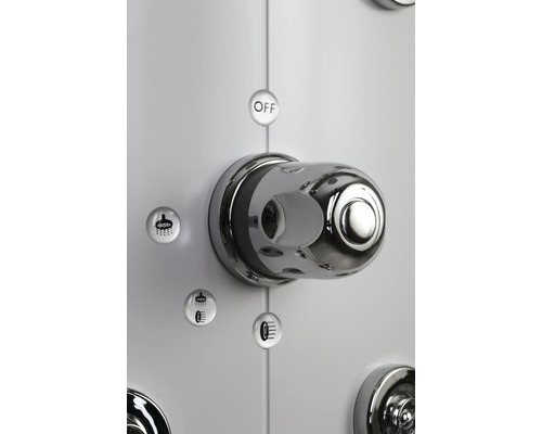 Detail sprchové armatury s indikací funkcí